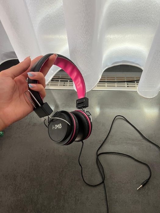 Слушалки с кабел