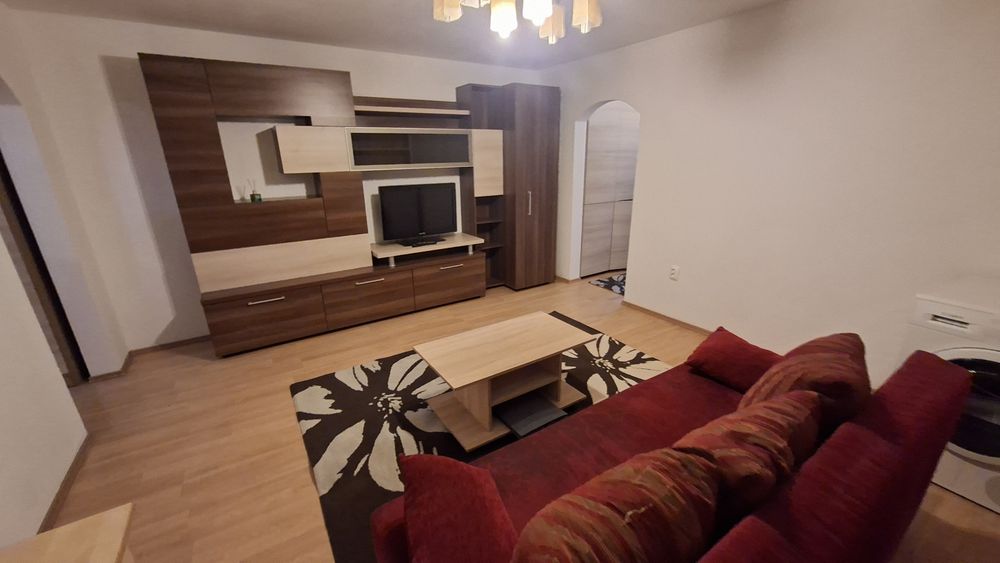 Închiriez apt.2 camere  Împ.Traian