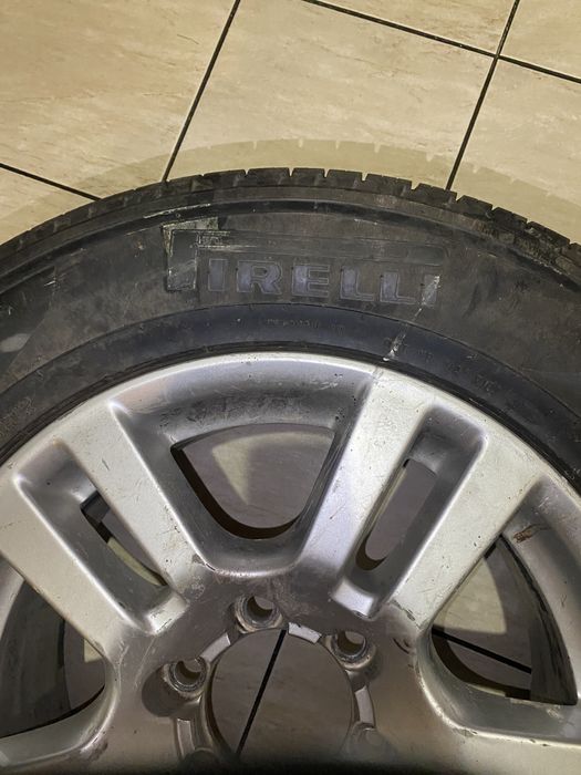 Продам запаску на тайота прадо 150