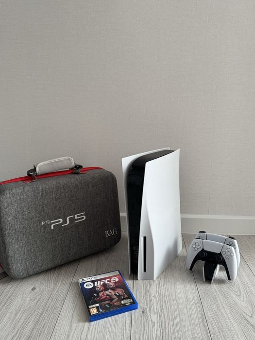 Playstation 5 1 tb с дисководом с полным комплектом