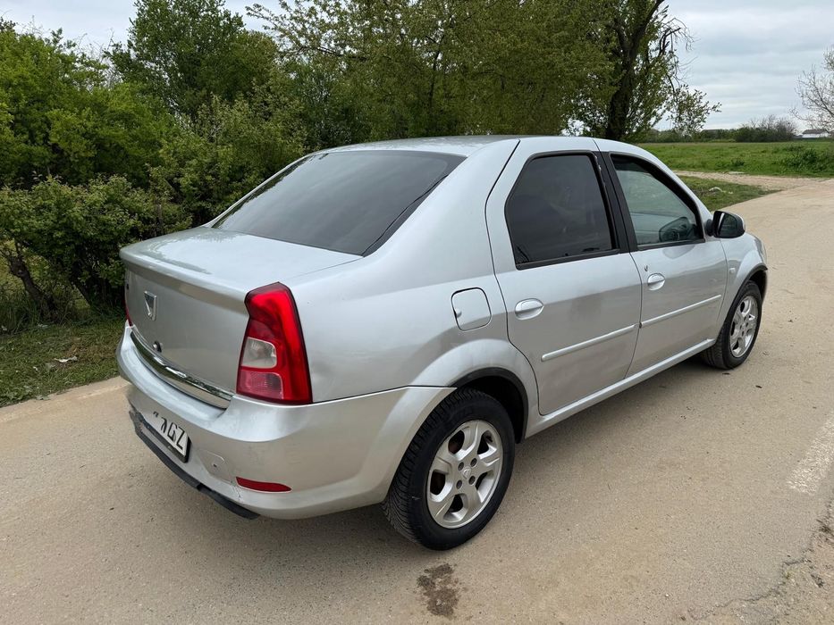 Dacia Logan 2012 1.6 gpl