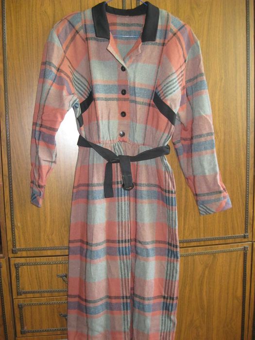 Тёплые кофты ,платья, блузки