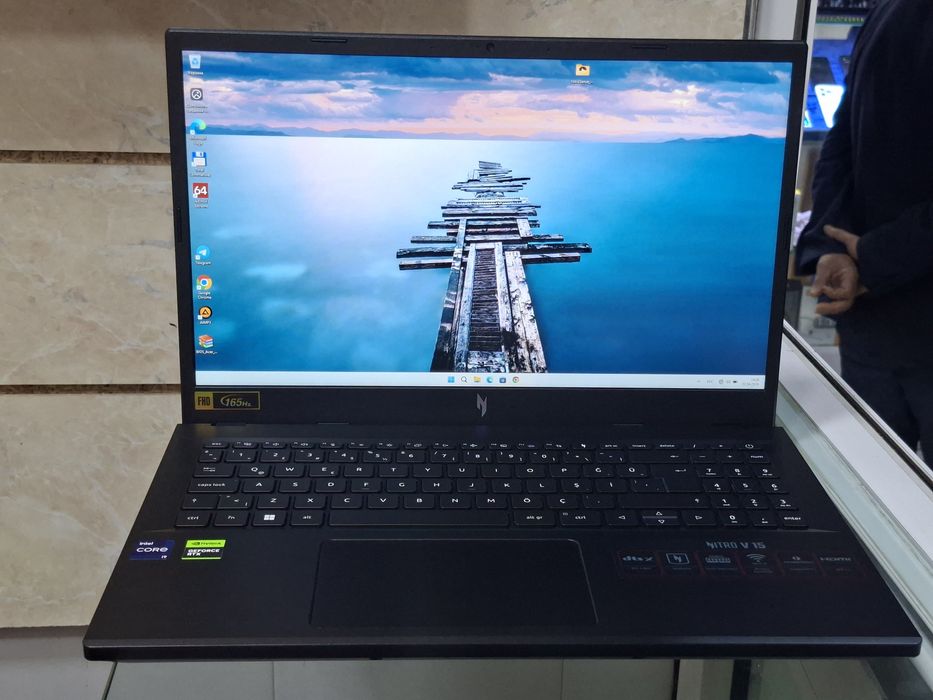 Acer nitro v15 GAMING I9