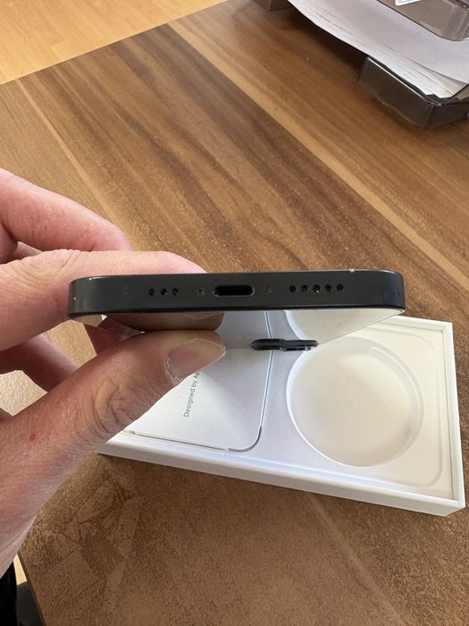 iPhone 13 128GB black