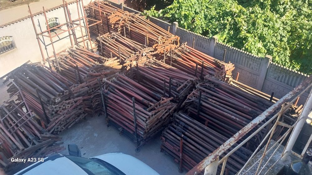 Închiriez schelă metalică