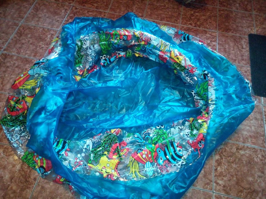 de  vanzare  piscina  pentru  copii !!!