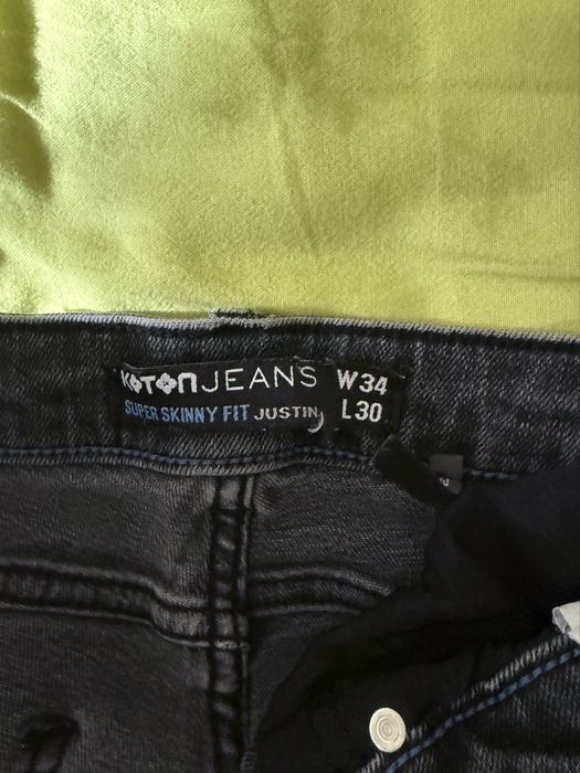 Мъжки Дънки Zara, Armani и други