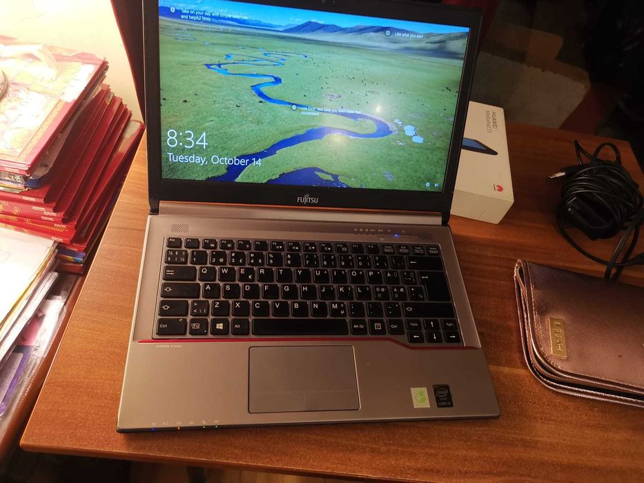 Laptop Fujitsu E736, 13,3" HD,  intel i5-6300U, 2.40GHz, 8GB RAM DDR3,