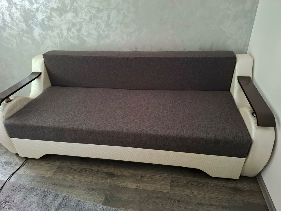Vand canapea extensibila + lada de depozitare