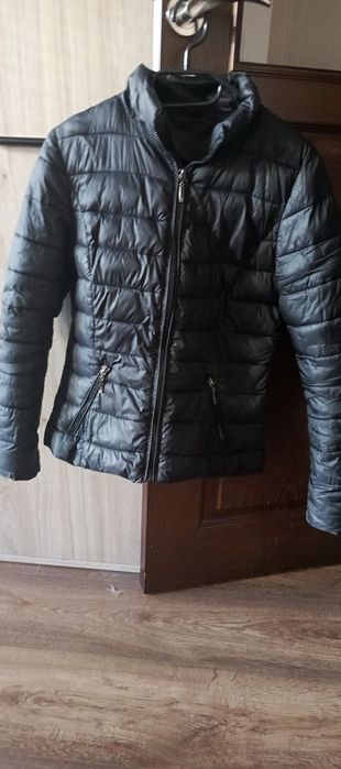 Дамско черно яке