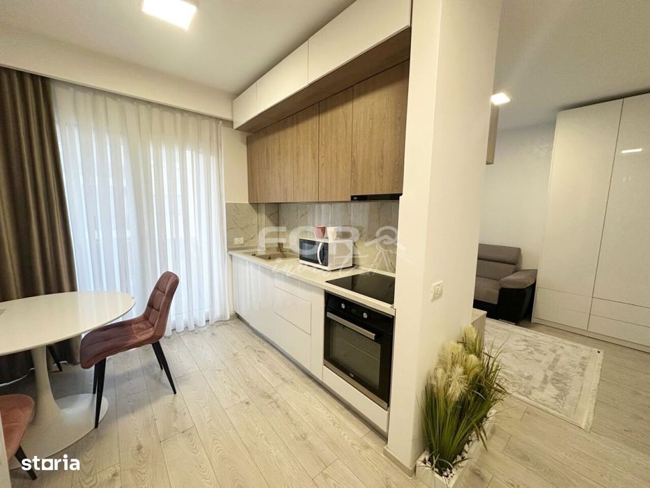 Apartament lux tip studio, cu parcare, de inchiriat West Residence