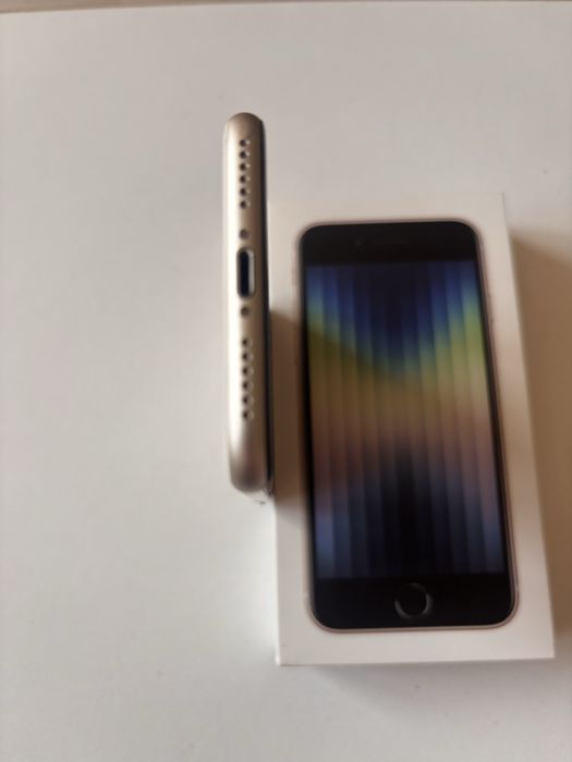 iPhon se 3 като НОВ