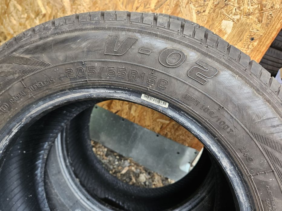 2 buc anvelope 205 65 15c cauciucuri 205x65x15c doua 205/65 R15C