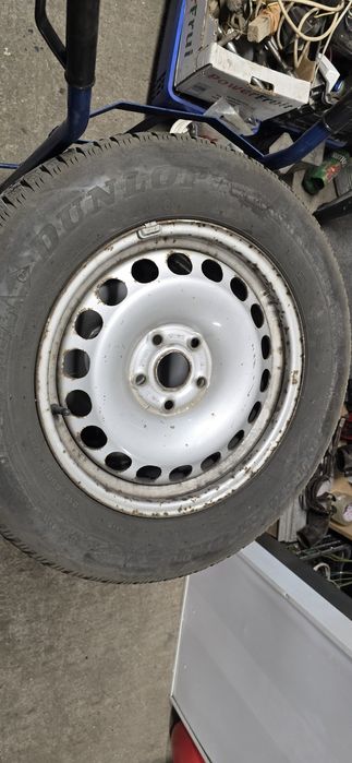 Jante de tabla R16  cu anvelope de iarna pentru VOLKSWAGEN