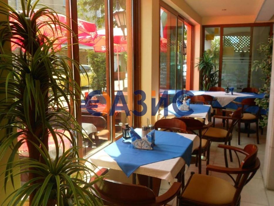 Спешно!!!Семеен хотел в гр. Приморско, 5 етажа, РЗП 780 м2, 26613082