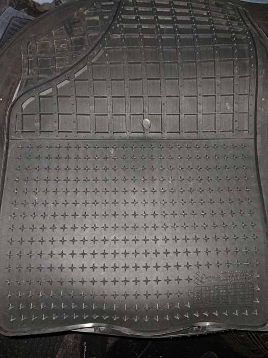 Немски гумени стелки комплект 4 части за VW Touareg