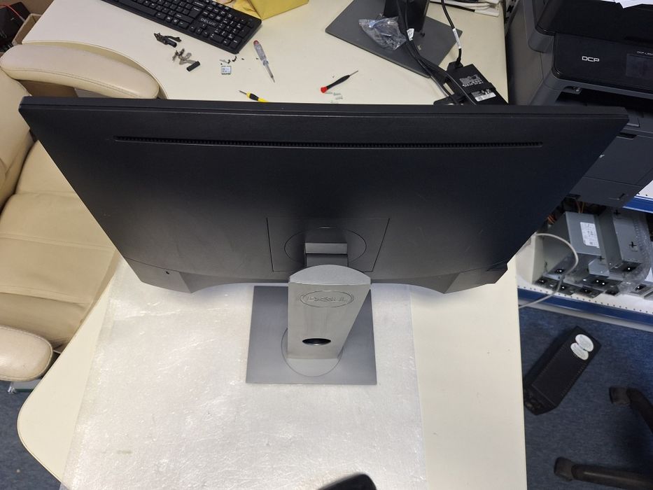 Monitor LED Dell Professional 22'', VGA, HDMI, DisplayPort, P2217