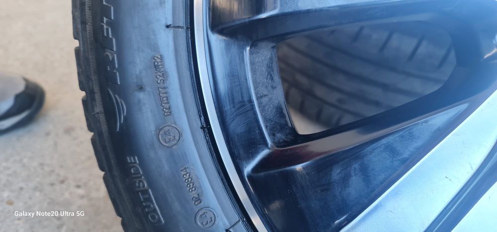 Jenti cu anvelope BRIDGESTONE vara 17 (aproape noi)Mercedes cu sensori