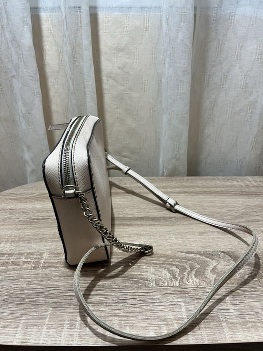 Оригинална чанта Guess и раничка