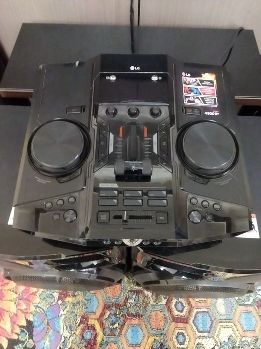 Продается акустическая система  LG CM 9960 в отличном состоянии