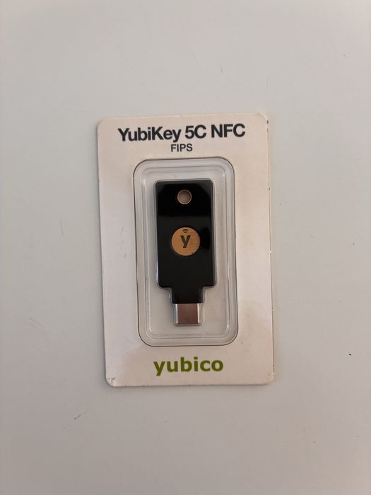 Cheie de securitate Yubico YubiKey 5C NFC FIPS - Nouă / Sigilată