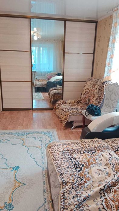 Продам 1 комн. квартиру Республики 21