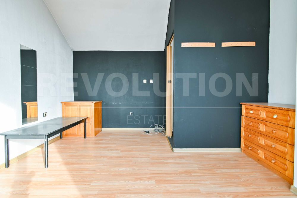 Продава се Тристаен апартамент в София, Център - 120 кв.м за 2084 €/кв.м - Снимка #9