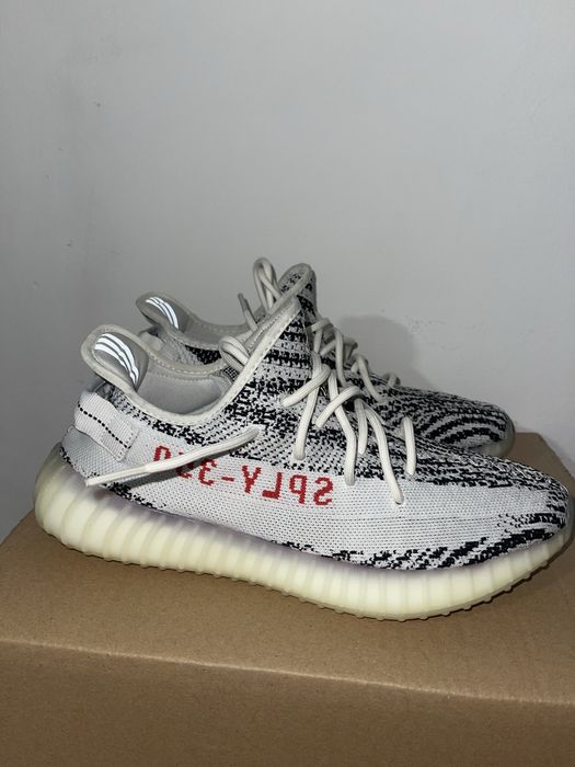 Yeezy Boost 350 v2 Zebra