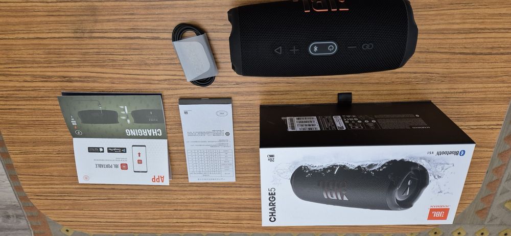 Boxă jbl charge 5, NOUĂ