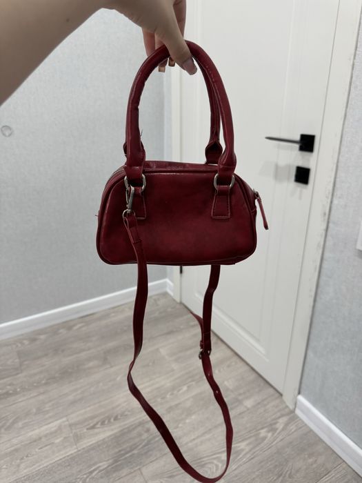 продам 2 сумки маленькие