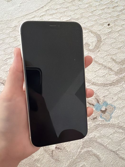 iPhone 11  128 GB