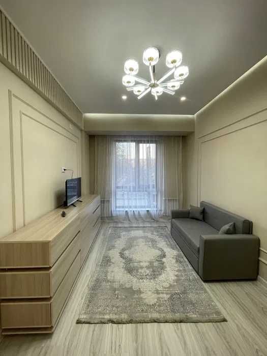 R1 Сдаётся квартира 2/2/5 на Мирабадский , ор-р ЦУМ !