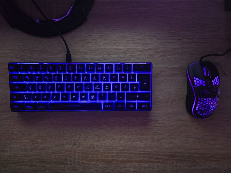 Kit Gaming Tastatura + Mouse RGB ( Tastatura 60% ) RedThunder K62