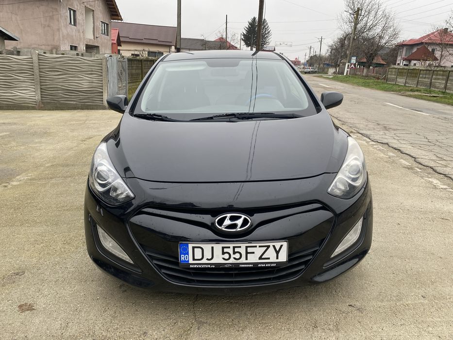 Hyundai i30 1.4 crdi 90cp