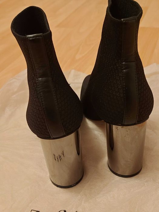 Дамски обувки,боти на ток