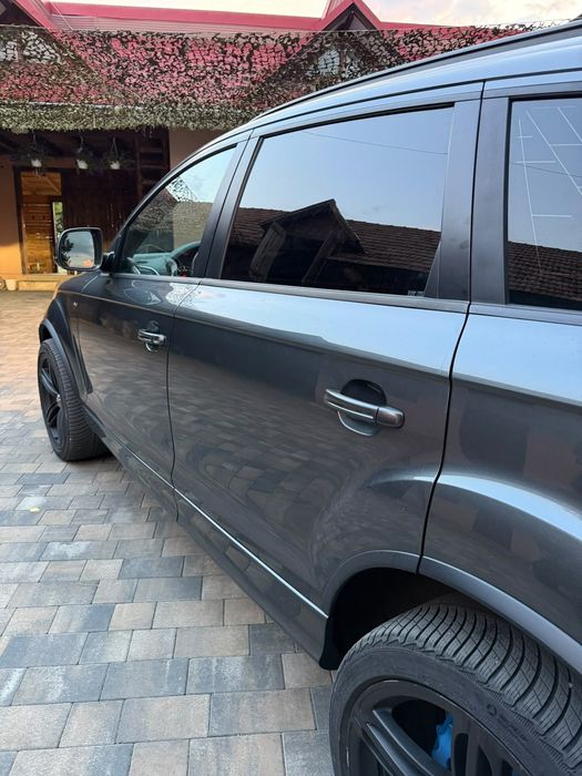 Audi Q7 // S Line// Quatro
