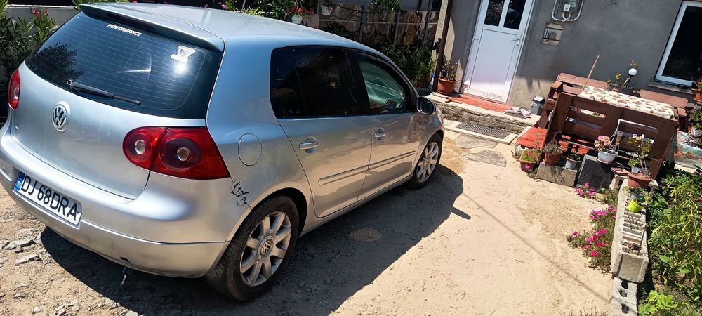 VOLKSWAGEN Golf 2004 — imagine 1