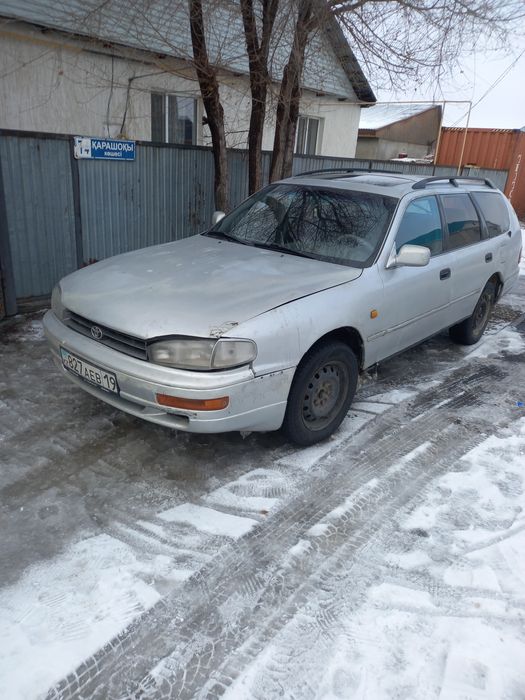 Продам таёта камри универсал