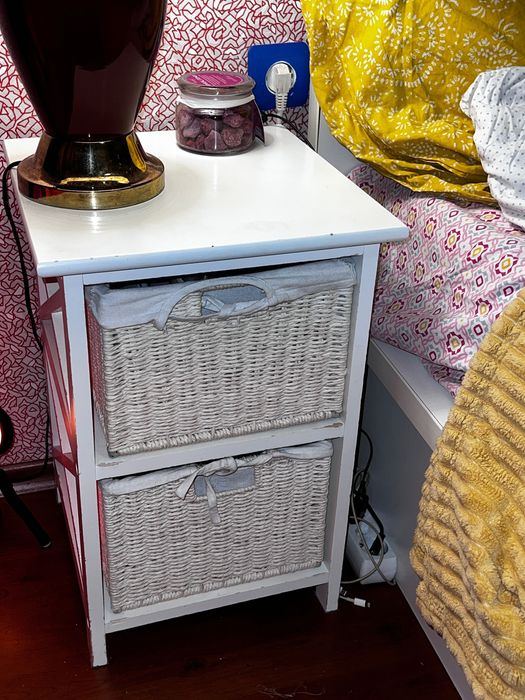 Легло с повдигащ механизъм и 2 нощни шкафчета — 180×198 см