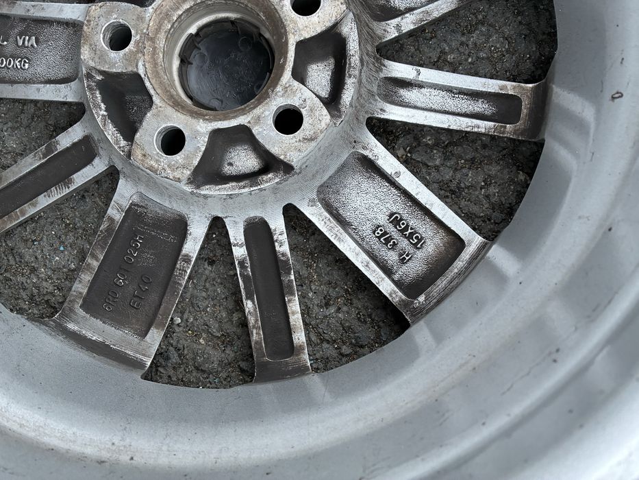 Диски оригинал Фольксваген поло R15