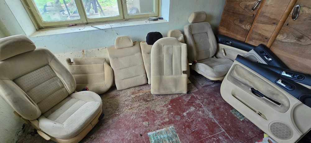 Бежов салон за голф 4