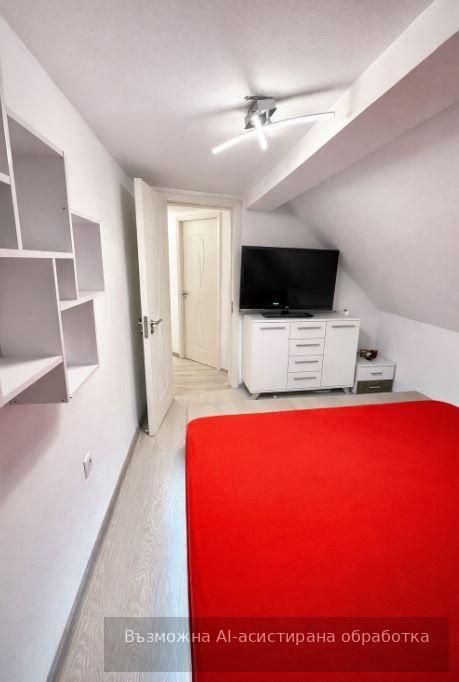 Дава се под наем Тристаен апартамент в Варна, Колхозен пазар - 70 кв.м за 498.27 € - Снимка #3