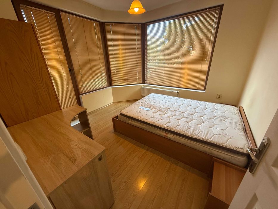 Дава се под наем Тристаен апартамент в София, Хиподрума - 110 кв.м за 800 € - Снимка #1