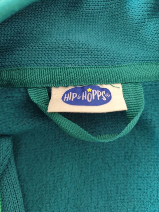 Детски жилетки,зелена 134-140 см.и лилава- 122-128 см