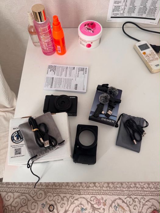 камера SONY ZV 1F