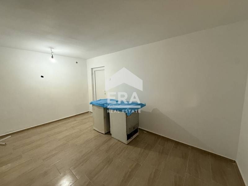 Продава се Магазин в с. Кранево, Област Добрич - 129 кв.м за 370 €/кв.м - Снимка #8