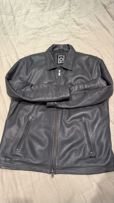 Тъмно сиво зимно кожено яке.370 лв.XL р-р.
