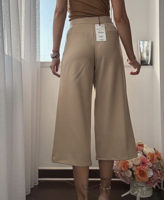 Pantaloni bej marimea xs