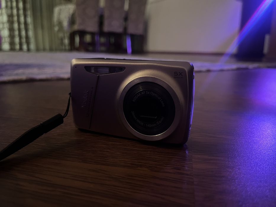 Продам камеру Kodak EasyShare M550