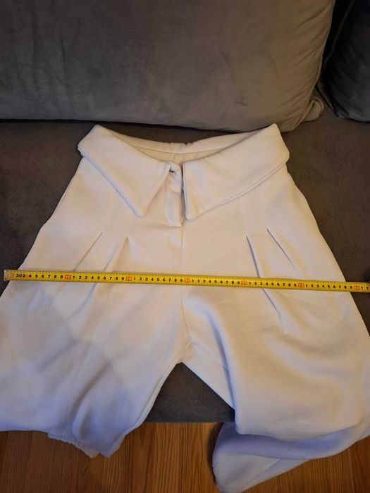 Pantaloni stare impecabila